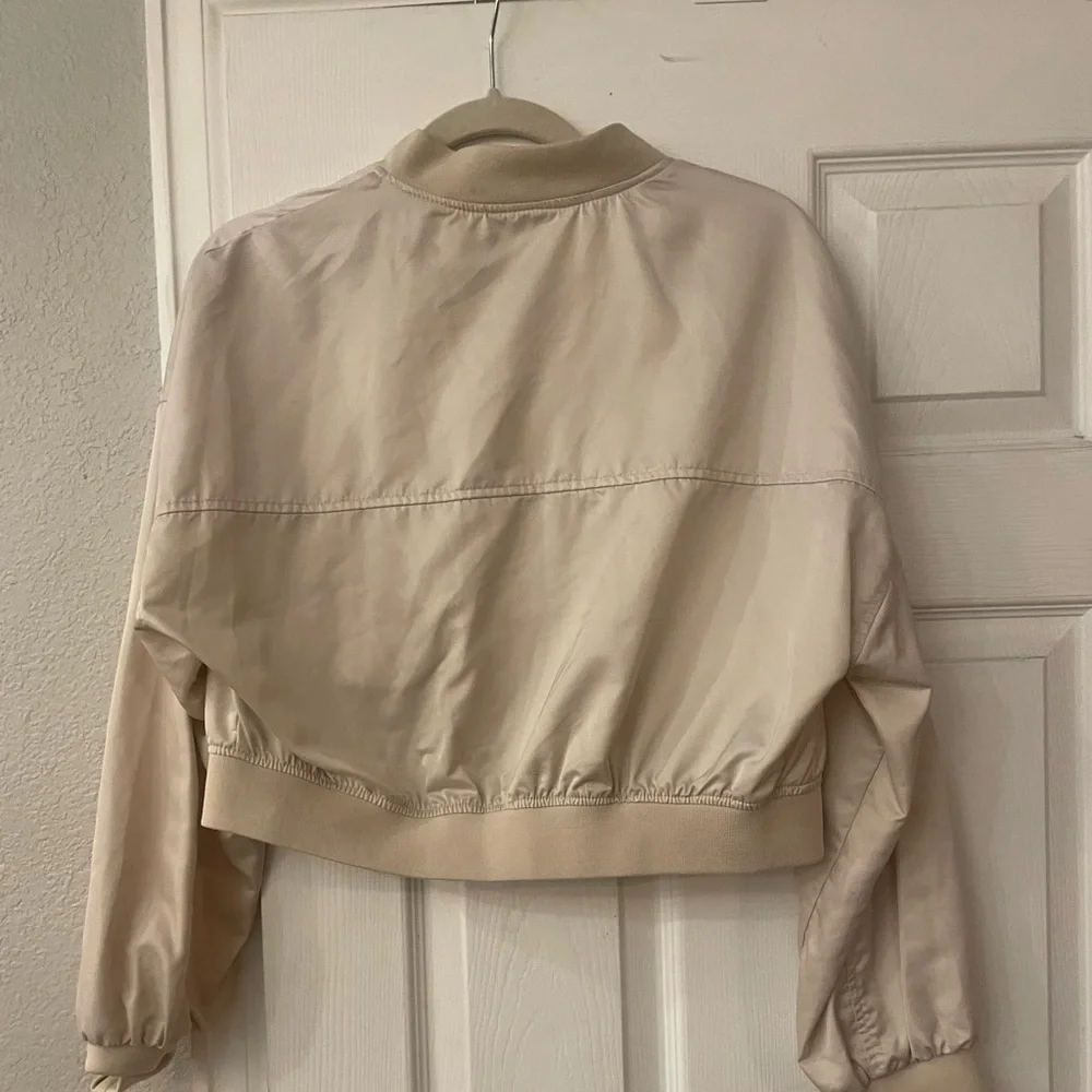 Zara Light Beige Cropped Bomber Jacket - Picture 2 of 4